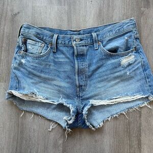 Levi's Classic 501 Blue high rise distressed Jean Shorts size 34